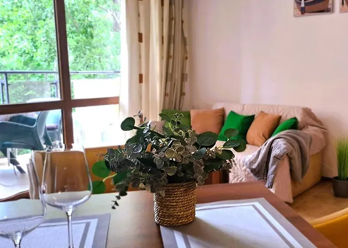 Patrick's - Sunny Апартаменты