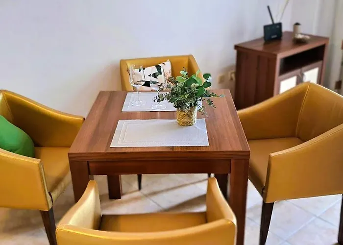 Patrick's - Sunny Апартаменты Солнечный берег