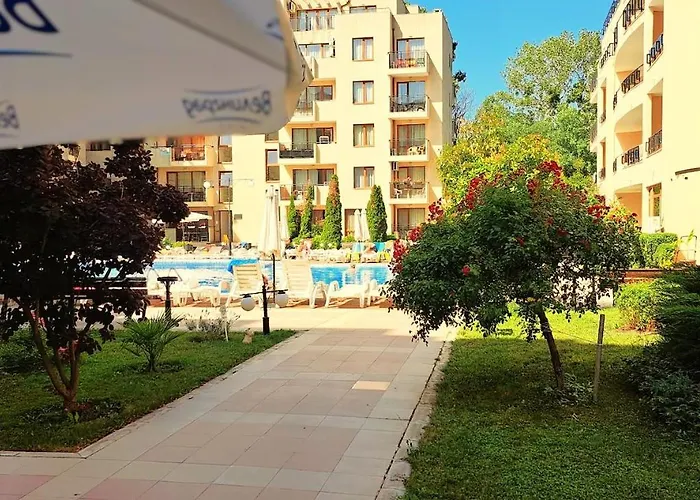 Patrick's - Sunny Апартаменты