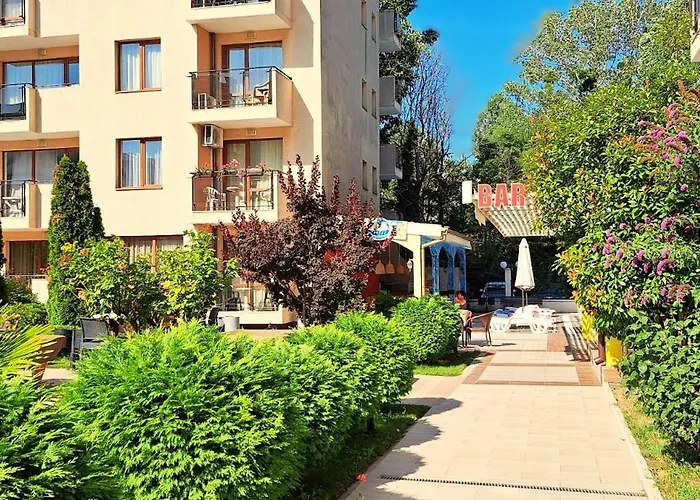 Апартаменты Patrick's - Sunny Солнечный берег